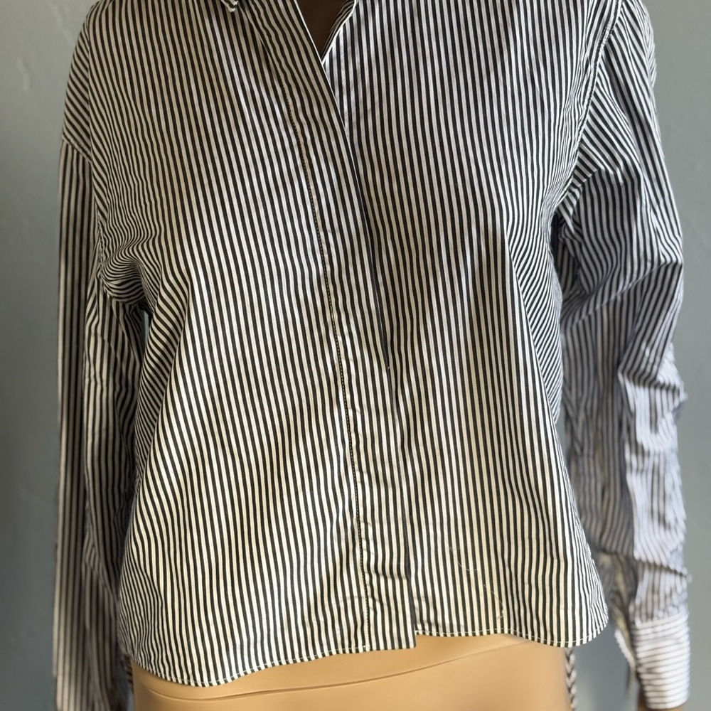 Rag & Bone high low button up shirt size striped slit back gray white size XS